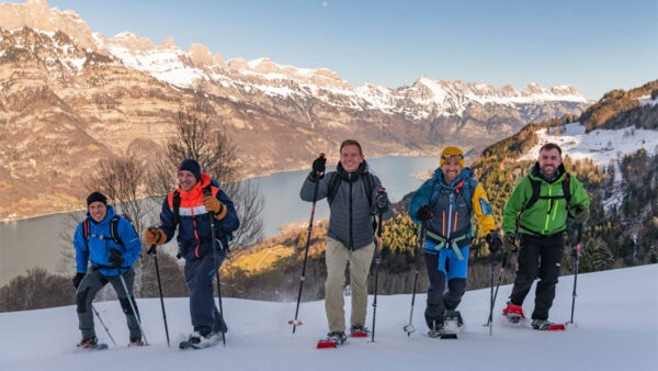 Schneeschuhwanderung über dem Walensee